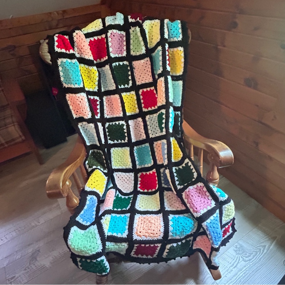 Vintage Granny Square Crochet Blanket Throw 60"x 45" Afghan Cottage Country Boho